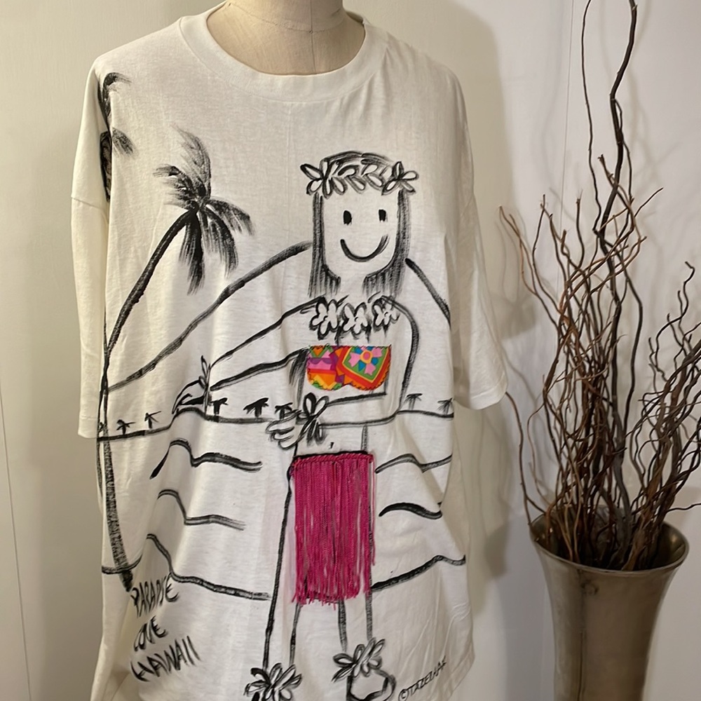 Hand painted Hawaiian t-shirt with fringe skirt - Picture 2 of 7